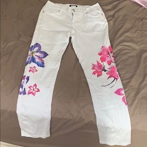 Venus white jeans
